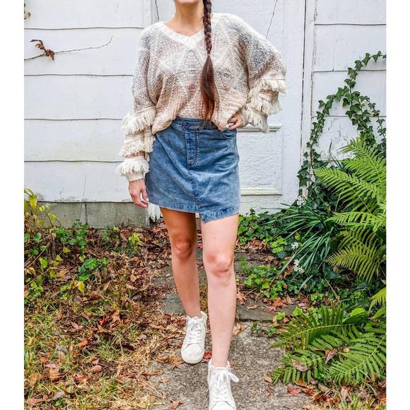 NEW SADIE & SAGE corduroy asymmetrical waist skirt in blue - Picture 5 of 8